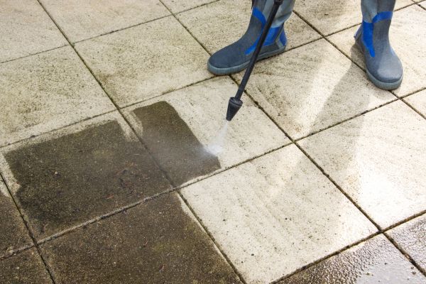 Outdoor Concrete Cleaning in Terre Haute
